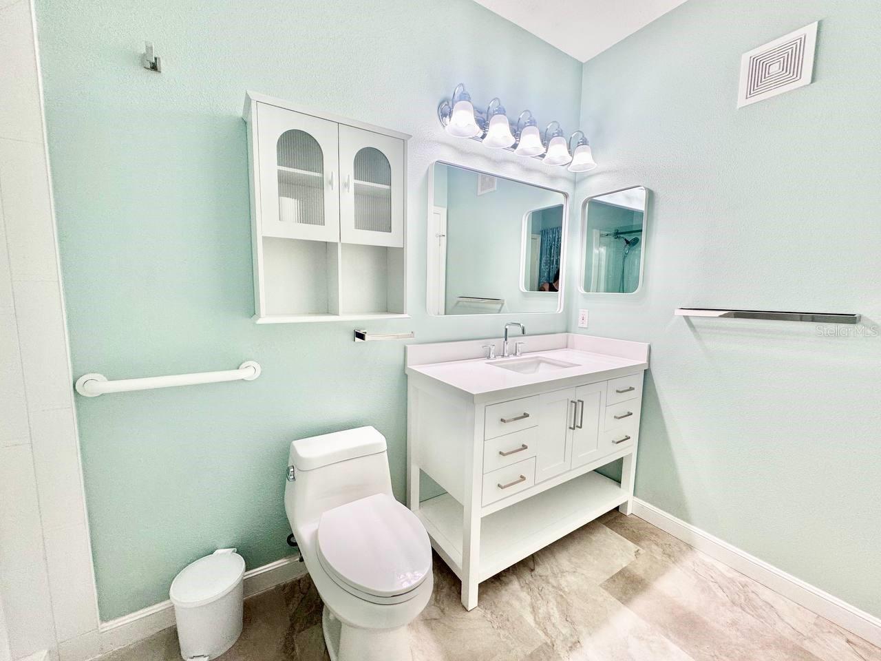 Image 18 of 30 For 4207 Dale Mabry Highway 11102