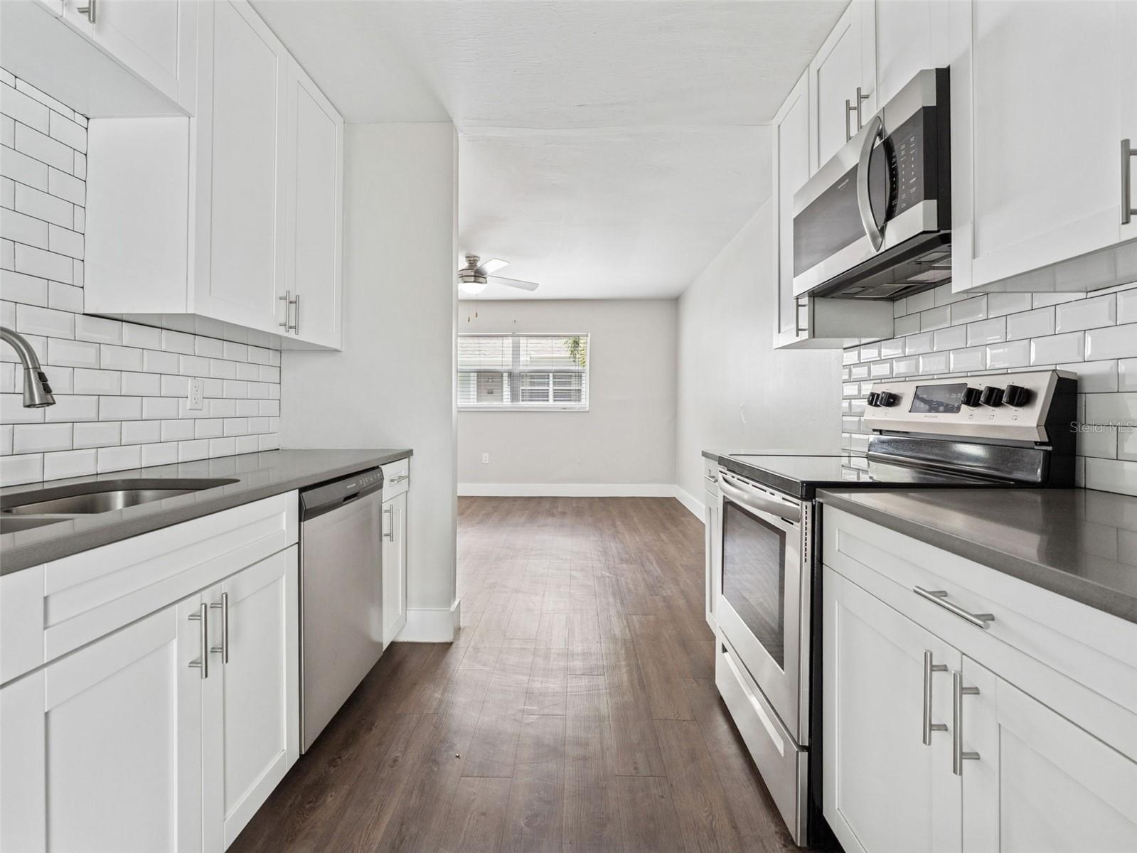 Image 10 of 31 For 3102 San Juan Street B