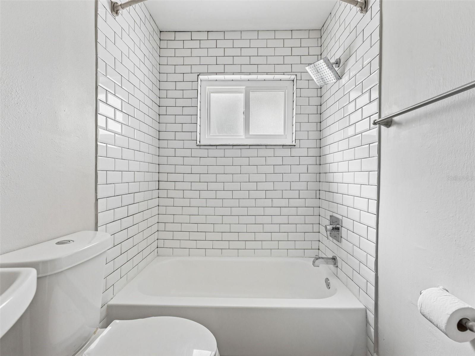 Image 14 of 31 For 3102 San Juan Street B