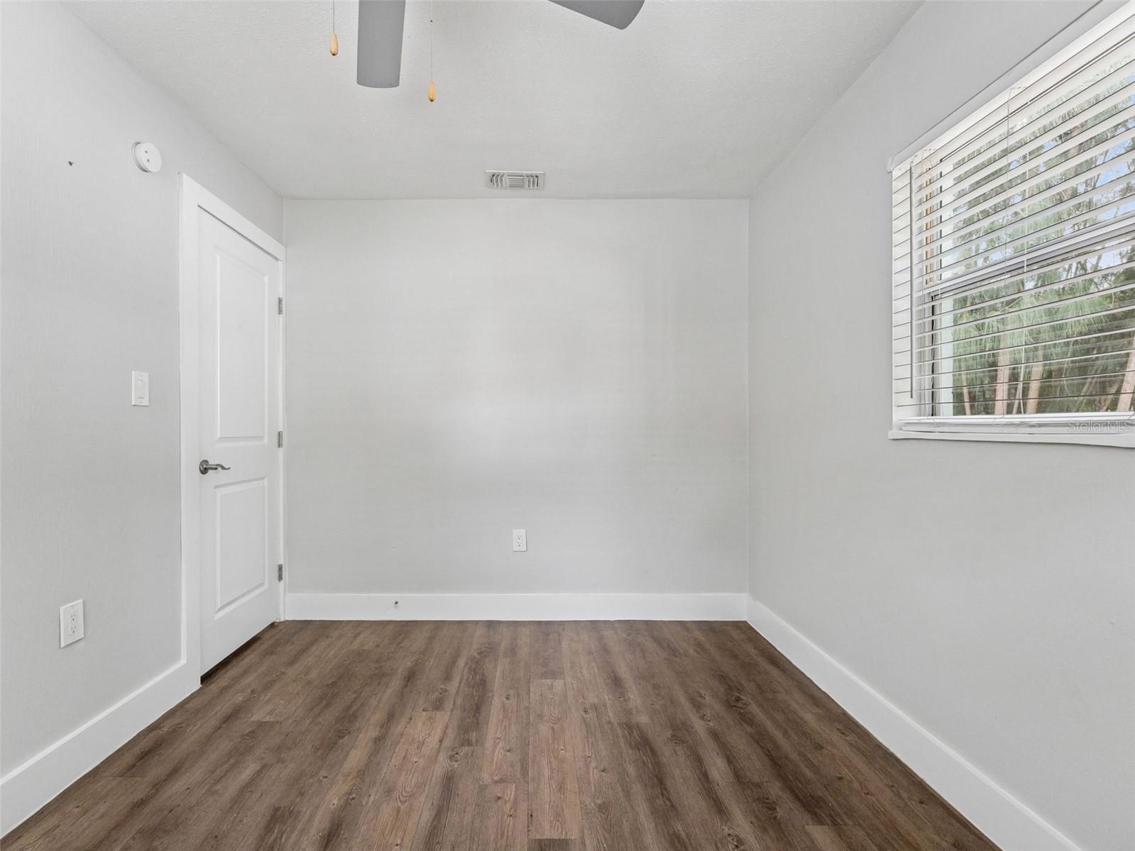 Image 17 of 31 For 3102 San Juan Street B