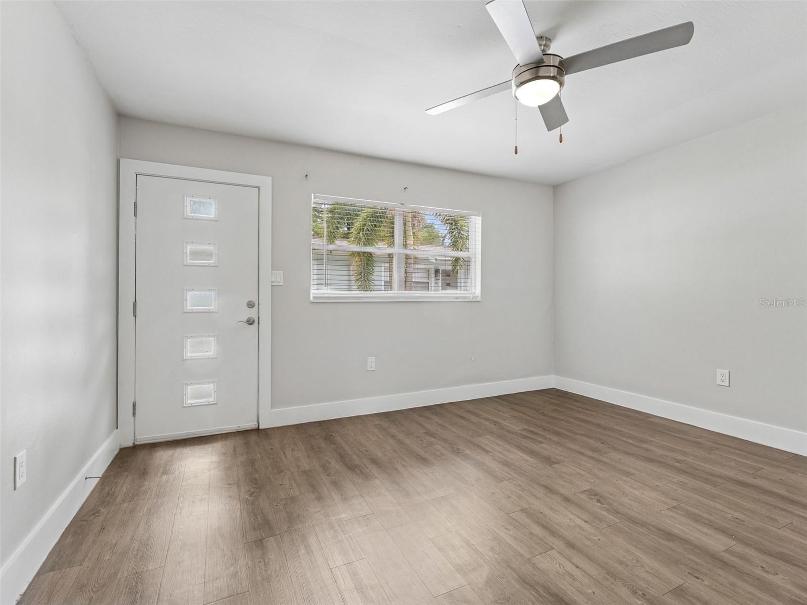 Image 6 of 31 For 3102 San Juan Street B