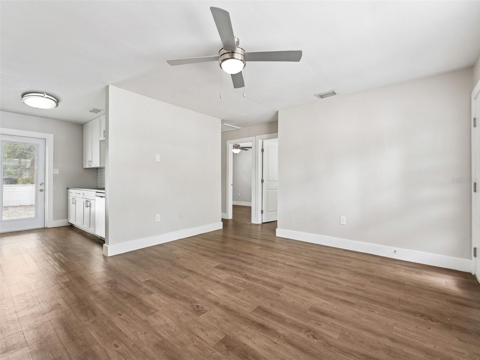 Image 7 of 31 For 3102 San Juan Street B