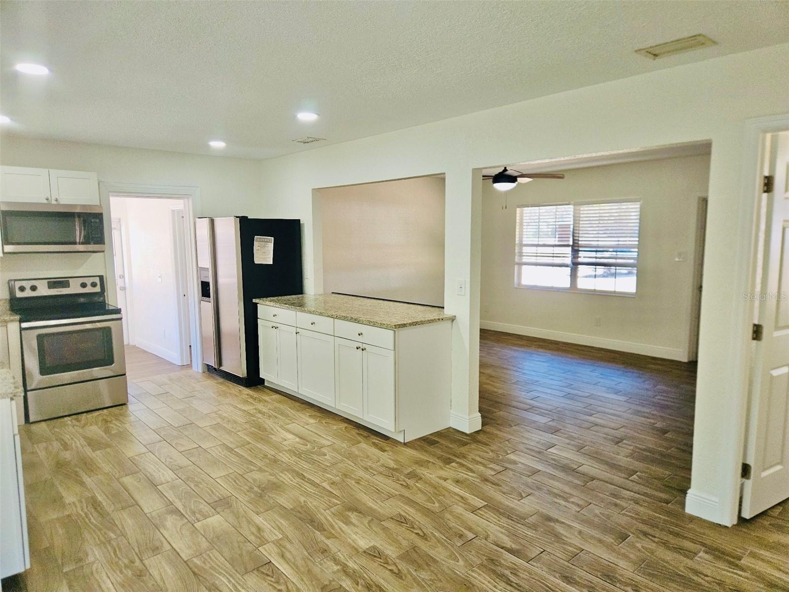 Image 17 of 52 For 1607 Bell Shoals Road