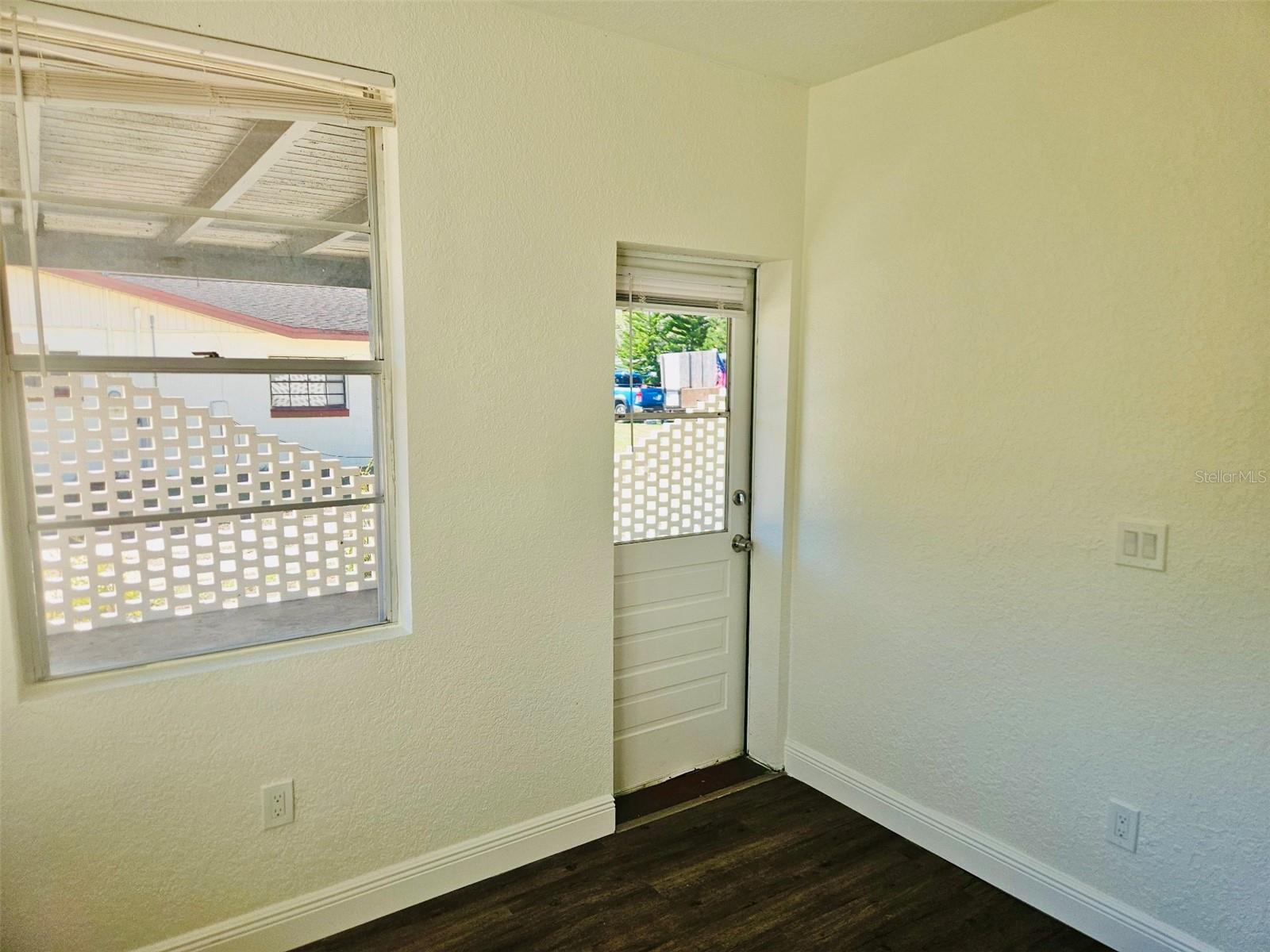 Image 28 of 52 For 1607 Bell Shoals Road