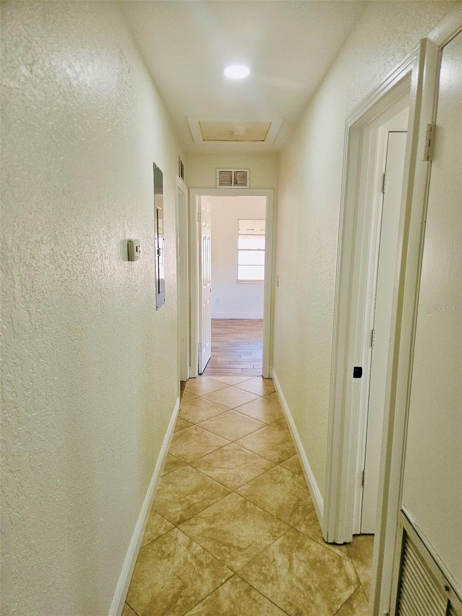 Image 37 of 52 For 1607 Bell Shoals Road