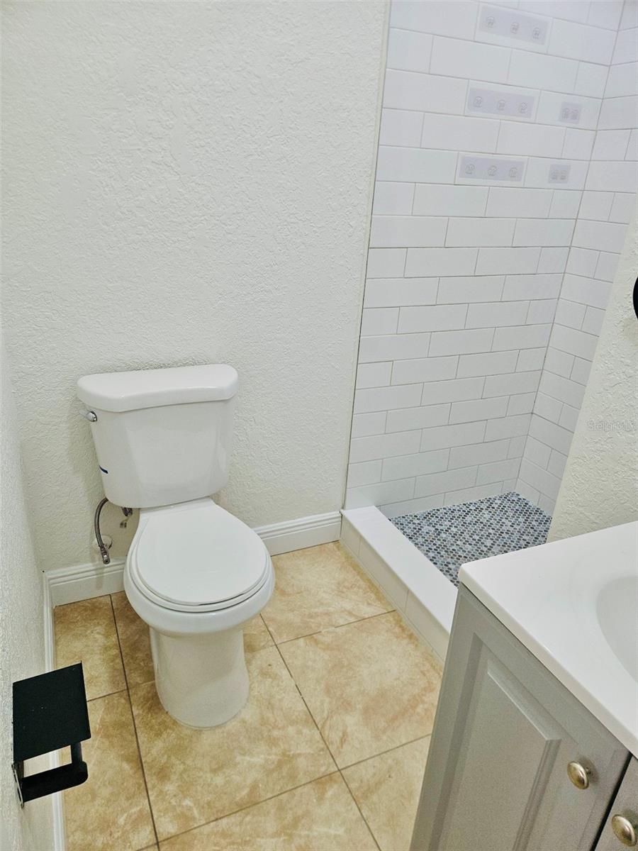 Image 49 of 52 For 1607 Bell Shoals Road