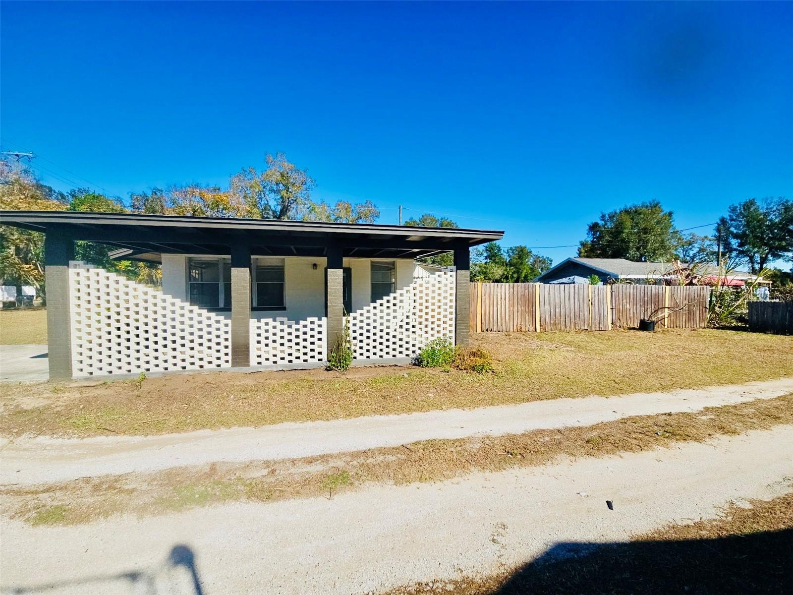 Image 6 of 52 For 1607 Bell Shoals Road