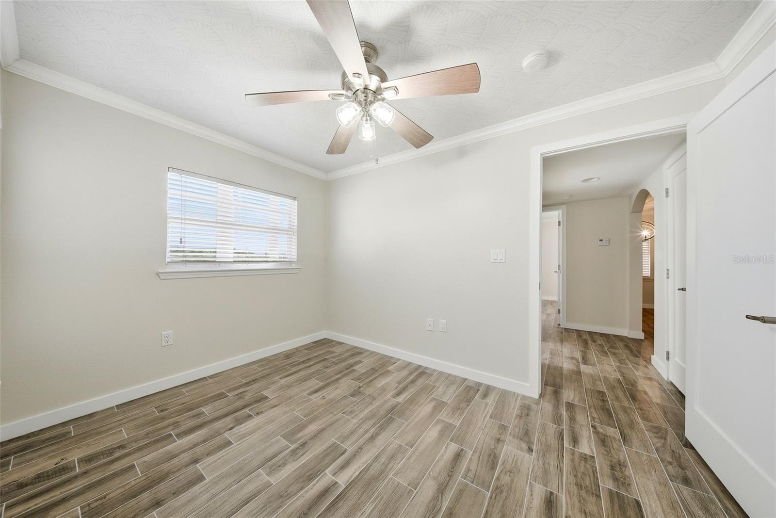 Image 19 of 49 For 19417 Gulf Boulevard A101