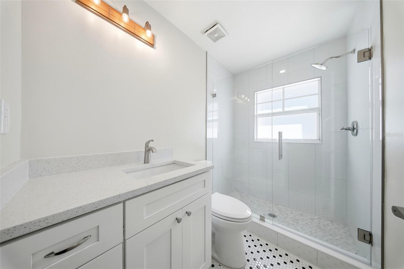 Image 25 of 49 For 19417 Gulf Boulevard A101