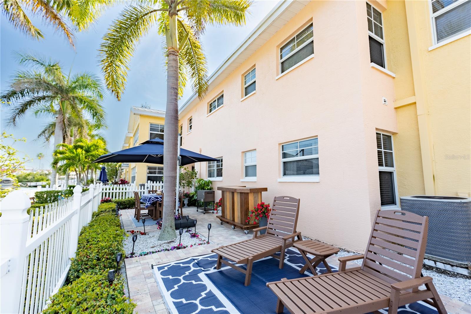 Image 29 of 49 For 19417 Gulf Boulevard A101