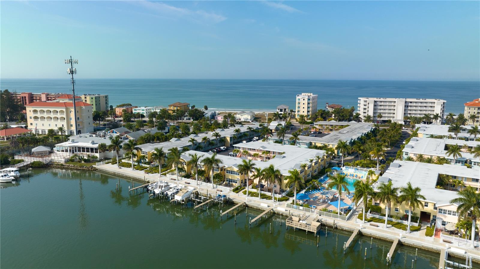 Image 40 of 49 For 19417 Gulf Boulevard A101