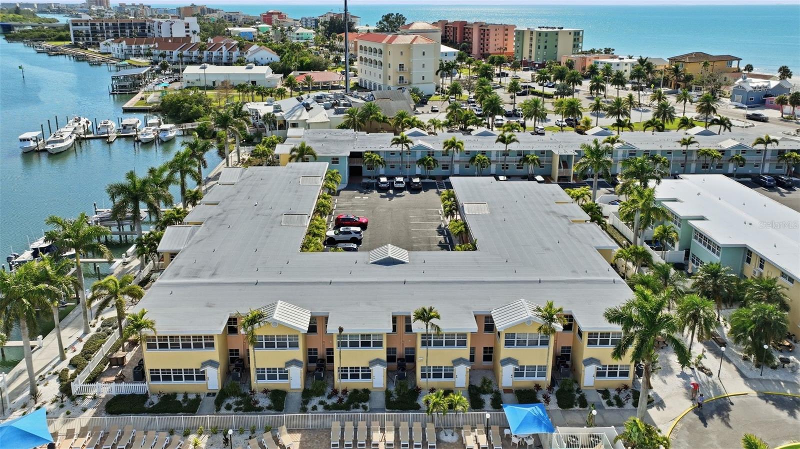 Image 46 of 49 For 19417 Gulf Boulevard A101