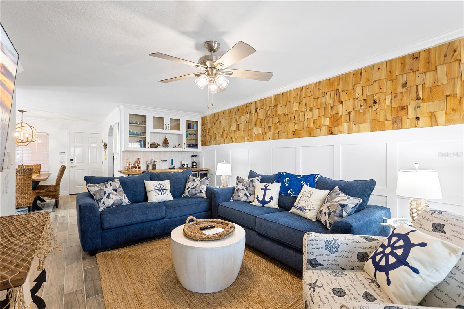 Image 9 of 49 For 19417 Gulf Boulevard A101