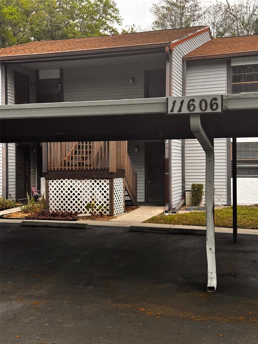 Image 3 of 40 For 11606 Baywood Meadows Drive 2