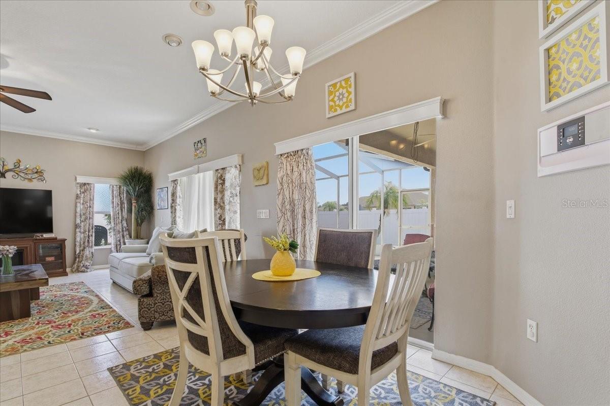 Image 18 of 57 For 2634 Ravendale Lane