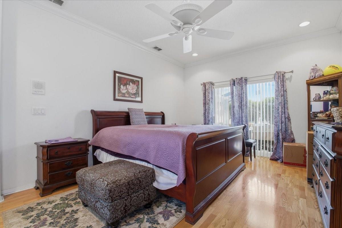 Image 24 of 57 For 2634 Ravendale Lane