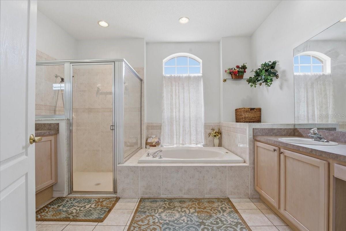 Image 28 of 57 For 2634 Ravendale Lane