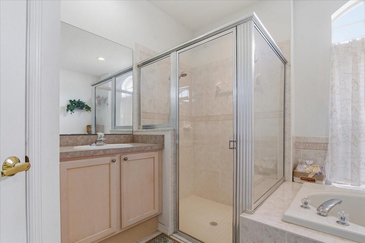 Image 30 of 57 For 2634 Ravendale Lane