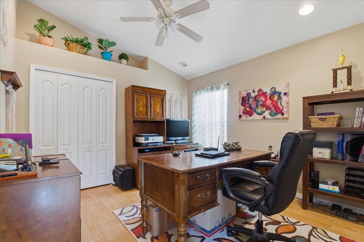 Image 38 of 57 For 2634 Ravendale Lane