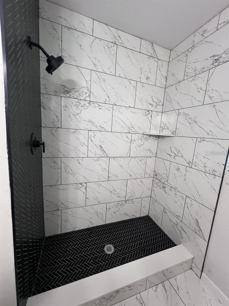 Image 8 of 11 For 1353 Lakeview Road