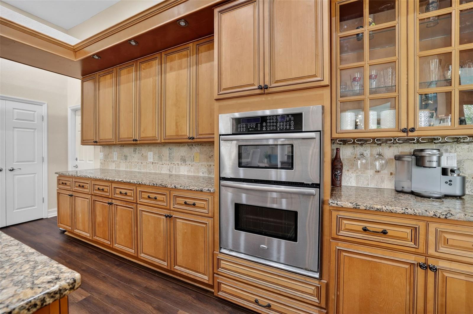 Listing photo id 12 for 5909 Skimmer Point Boulevard S