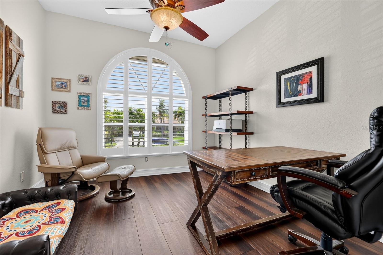 Listing photo id 22 for 5909 Skimmer Point Boulevard S