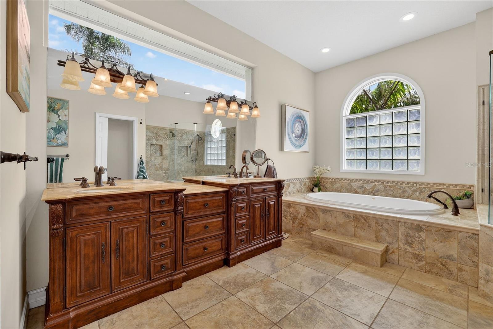 Listing photo id 26 for 5909 Skimmer Point Boulevard S