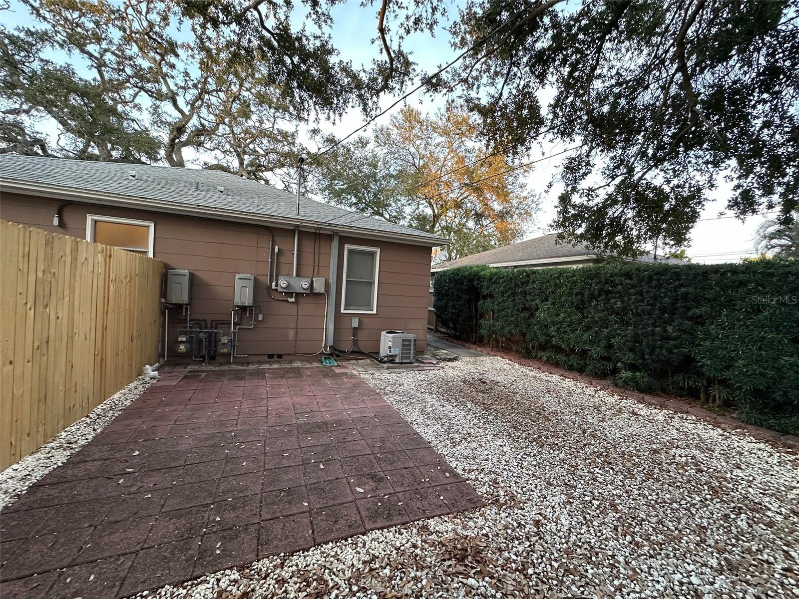 Image 10 of 63 For 780 27th Avenue N