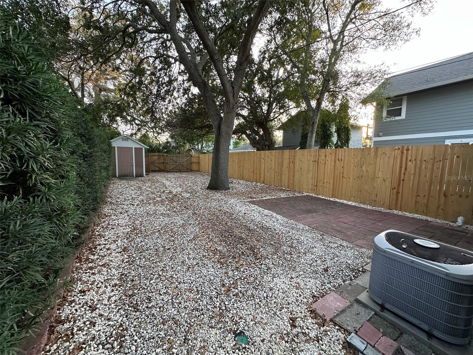 Image 11 of 63 For 780 27th Avenue N