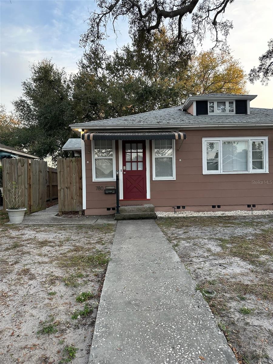 Image 2 of 63 For 780 27th Avenue N