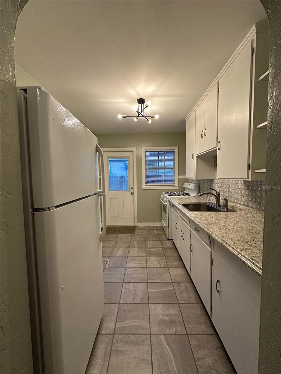 Image 22 of 63 For 780 27th Avenue N