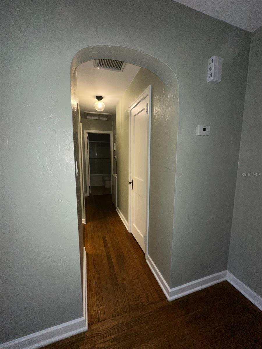 Image 24 of 63 For 780 27th Avenue N