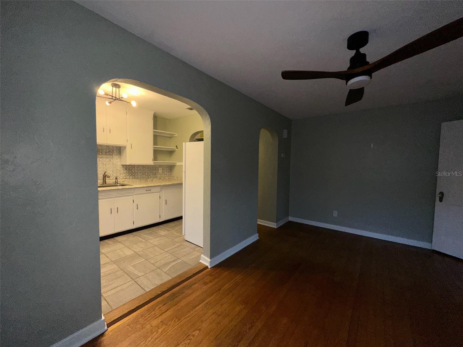 Image 34 of 63 For 780 27th Avenue N