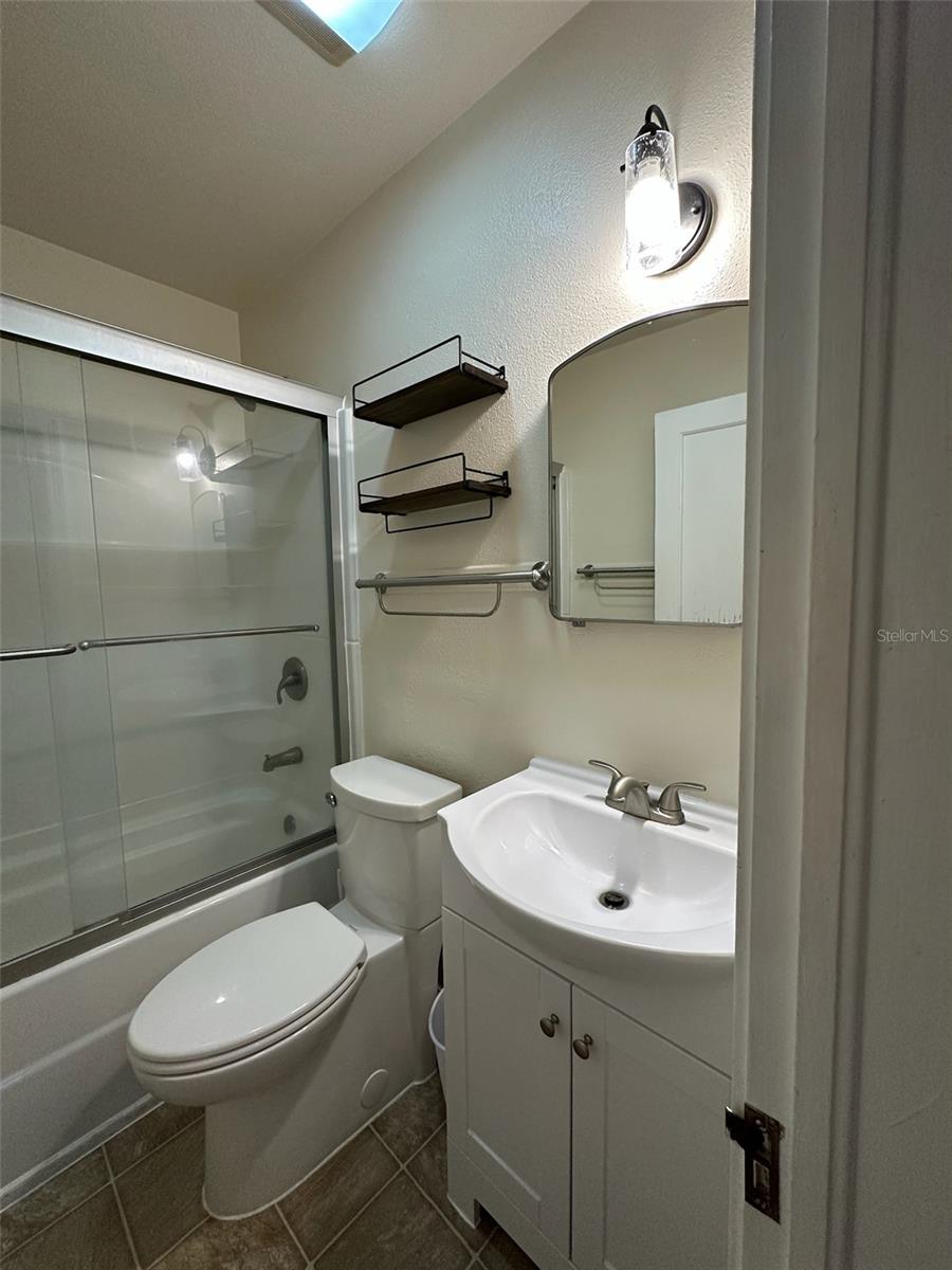 Image 50 of 63 For 780 27th Avenue N