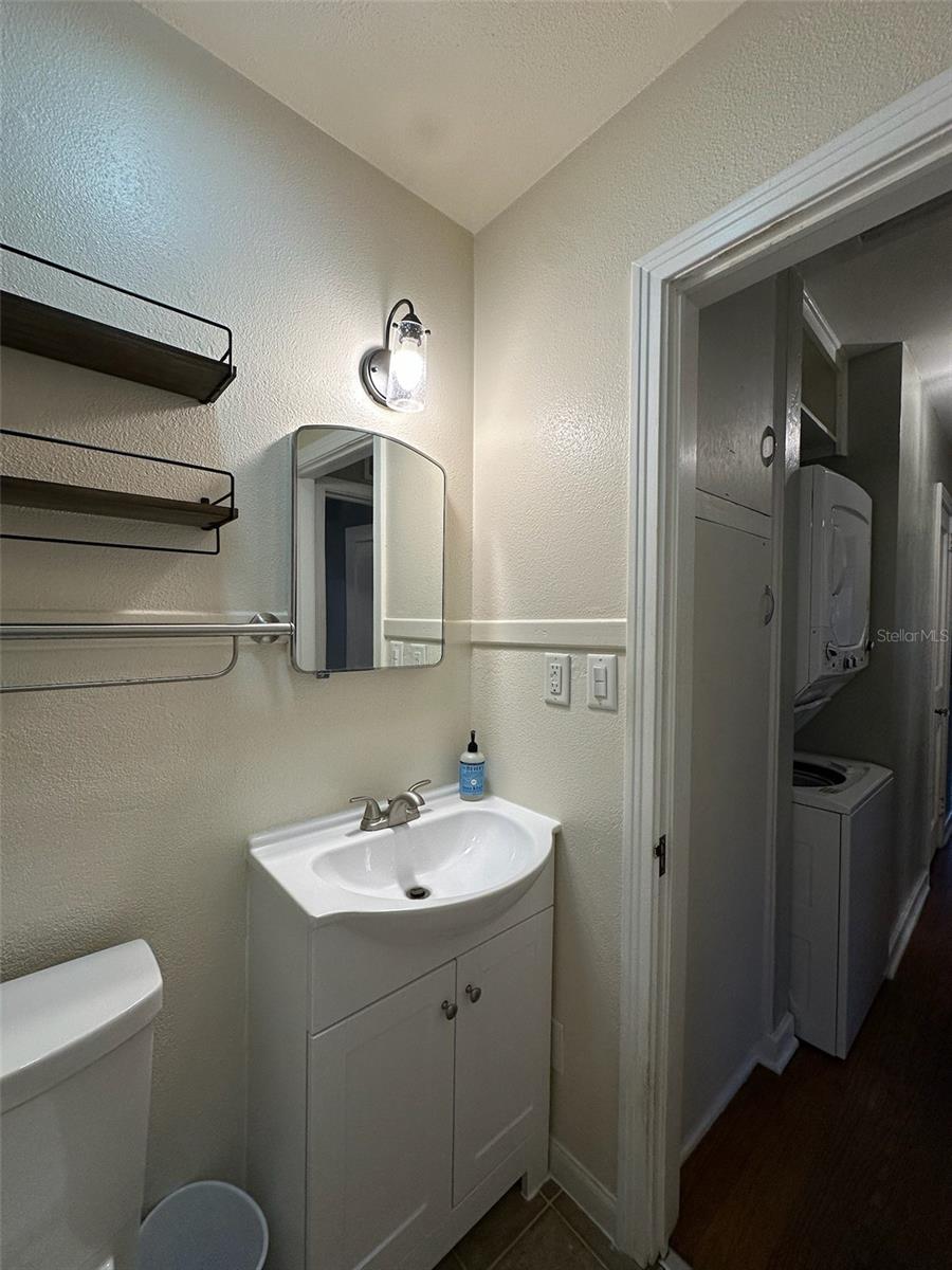 Image 51 of 63 For 780 27th Avenue N