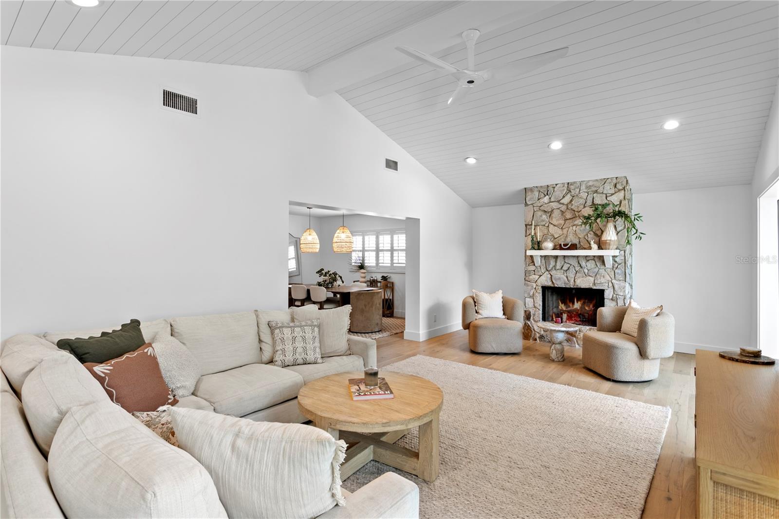 Image 23 of 74 For 4512 San Rafael Street