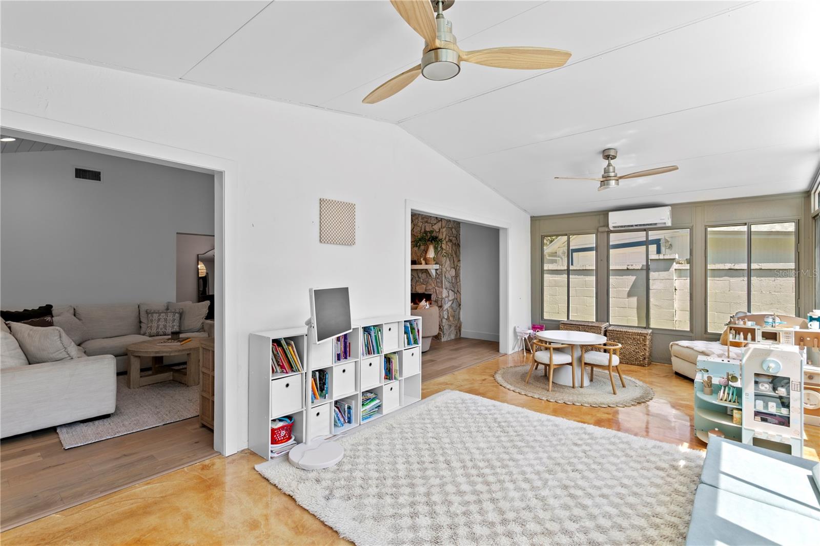 Image 28 of 74 For 4512 San Rafael Street