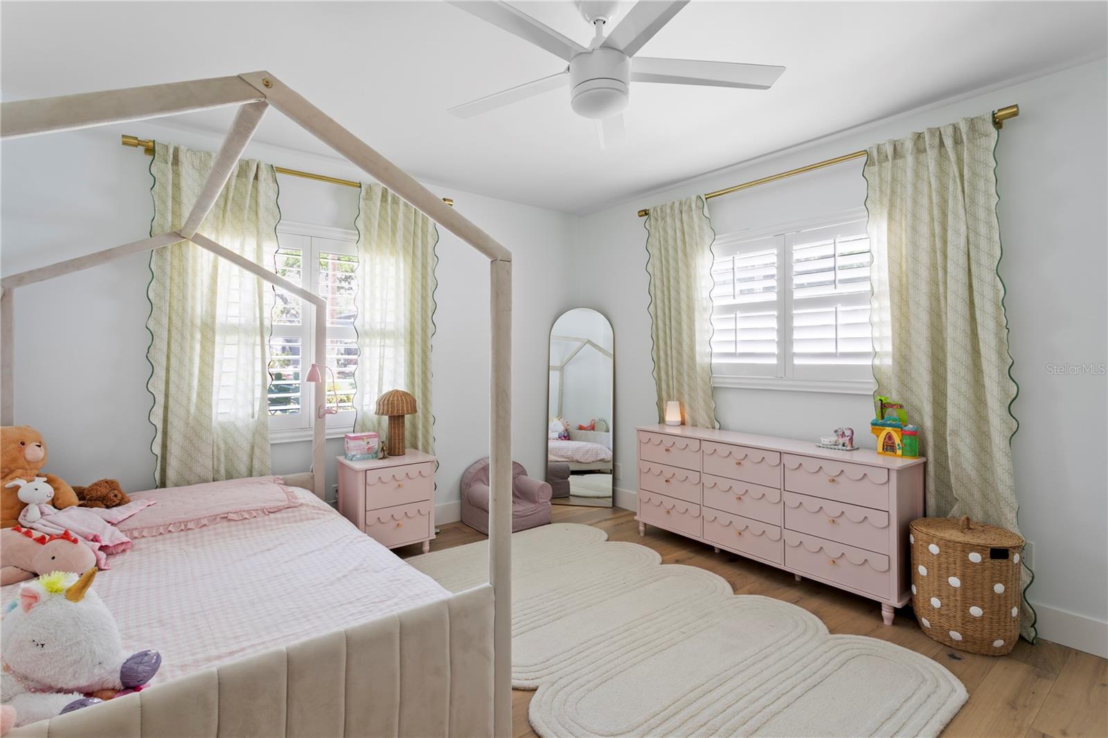 Image 36 of 74 For 4512 San Rafael Street