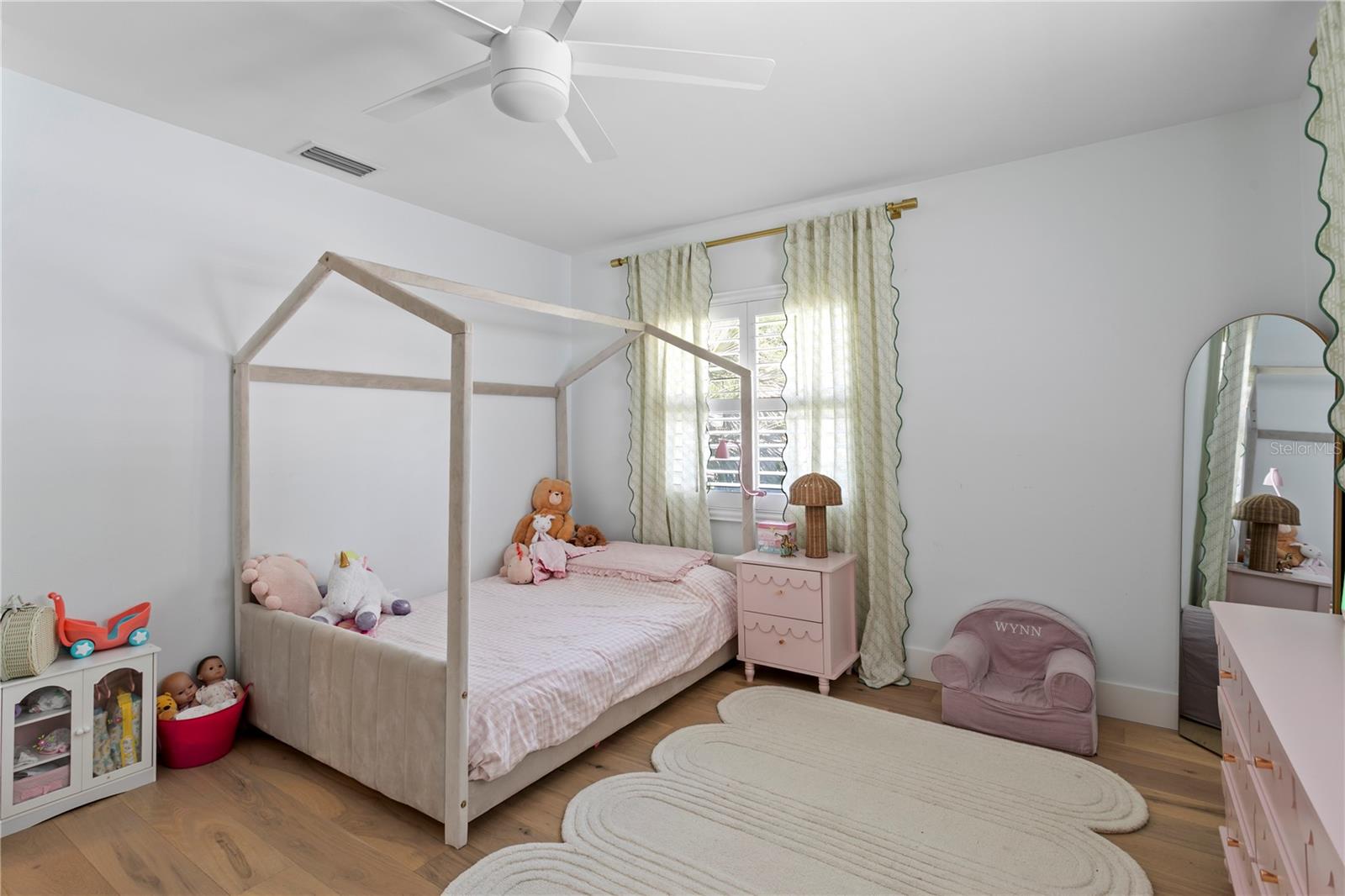 Image 37 of 74 For 4512 San Rafael Street