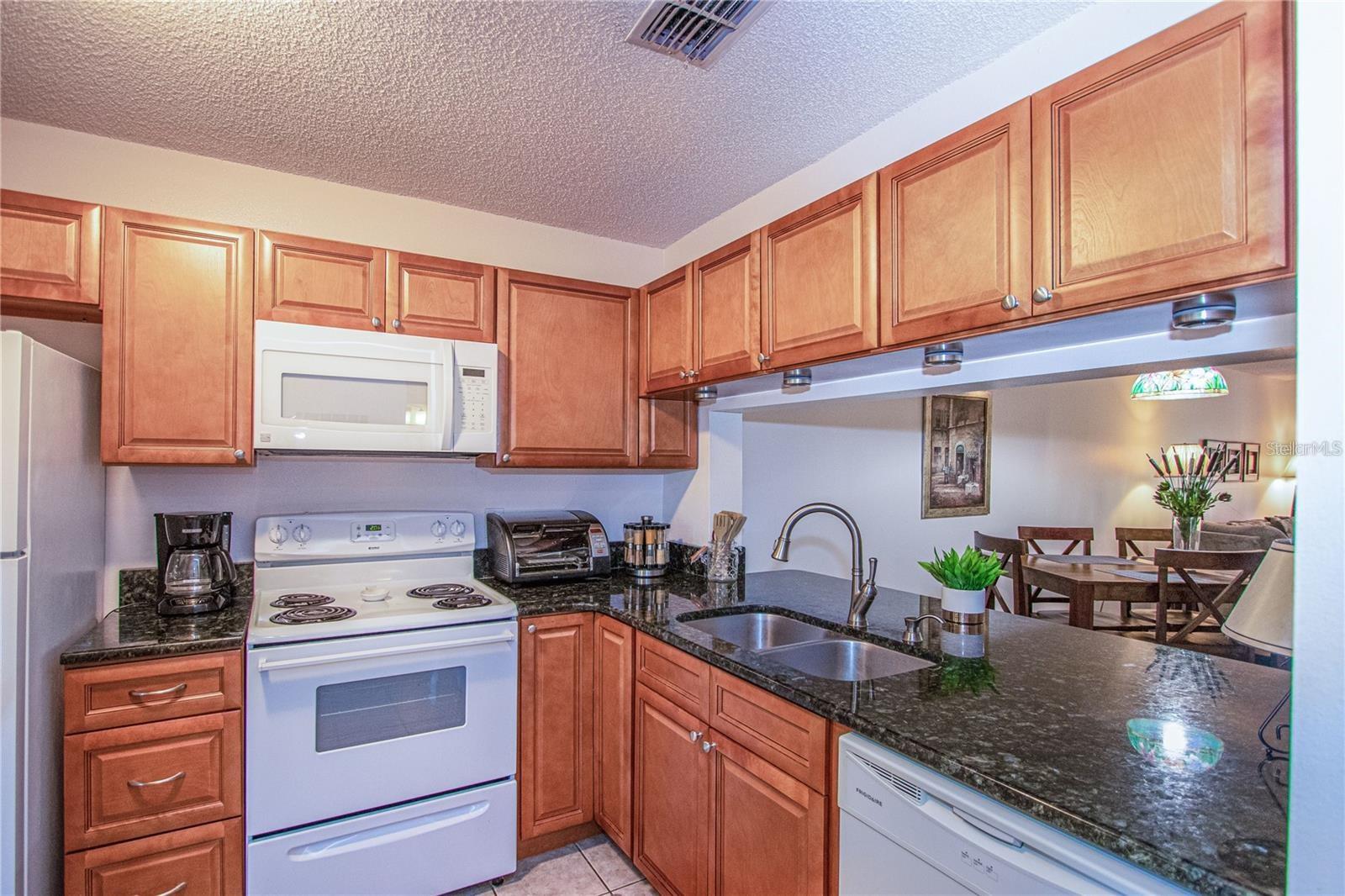 Image 2 of 17 For 1393 Cadhay Court