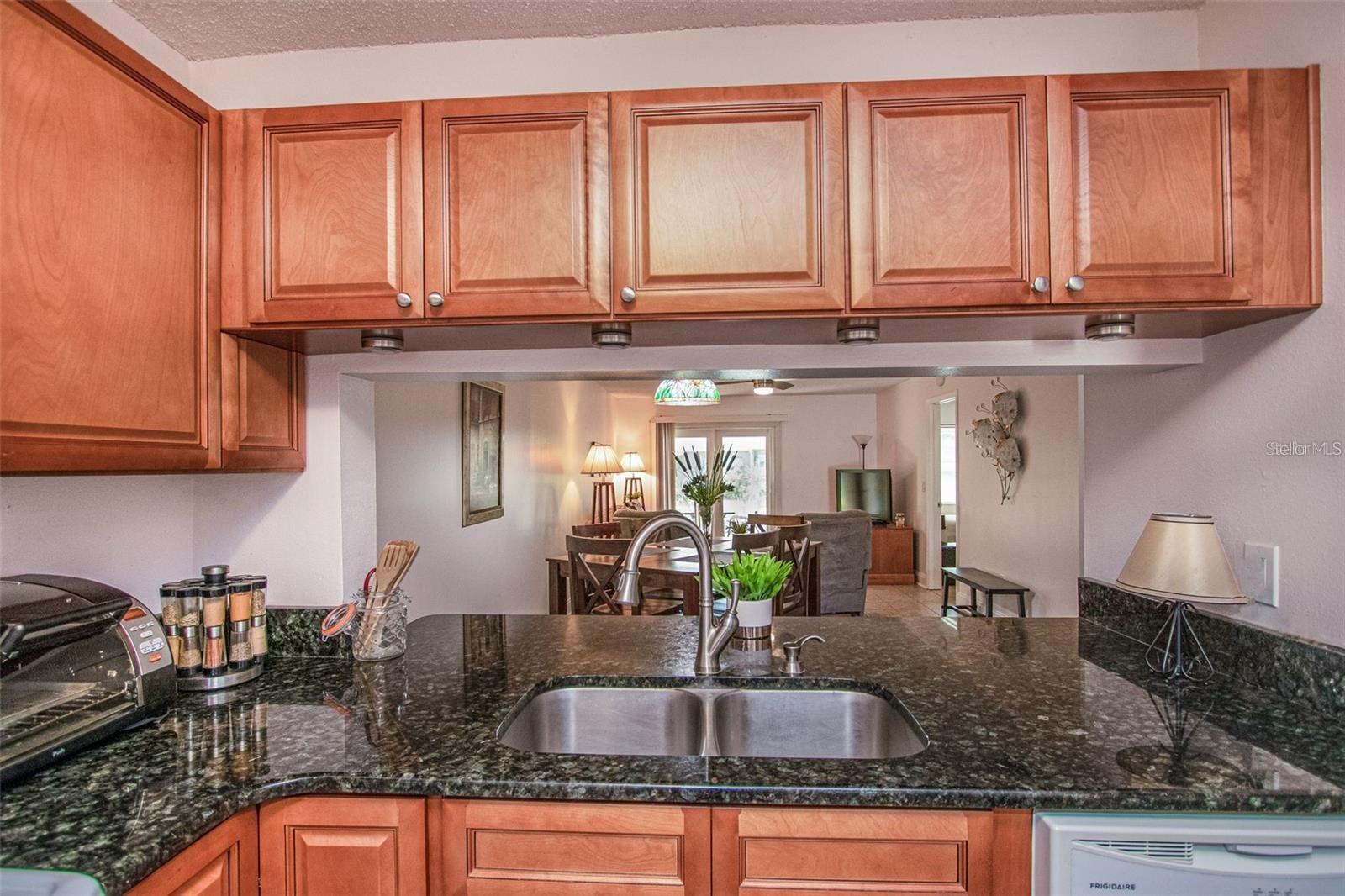 Image 5 of 17 For 1393 Cadhay Court