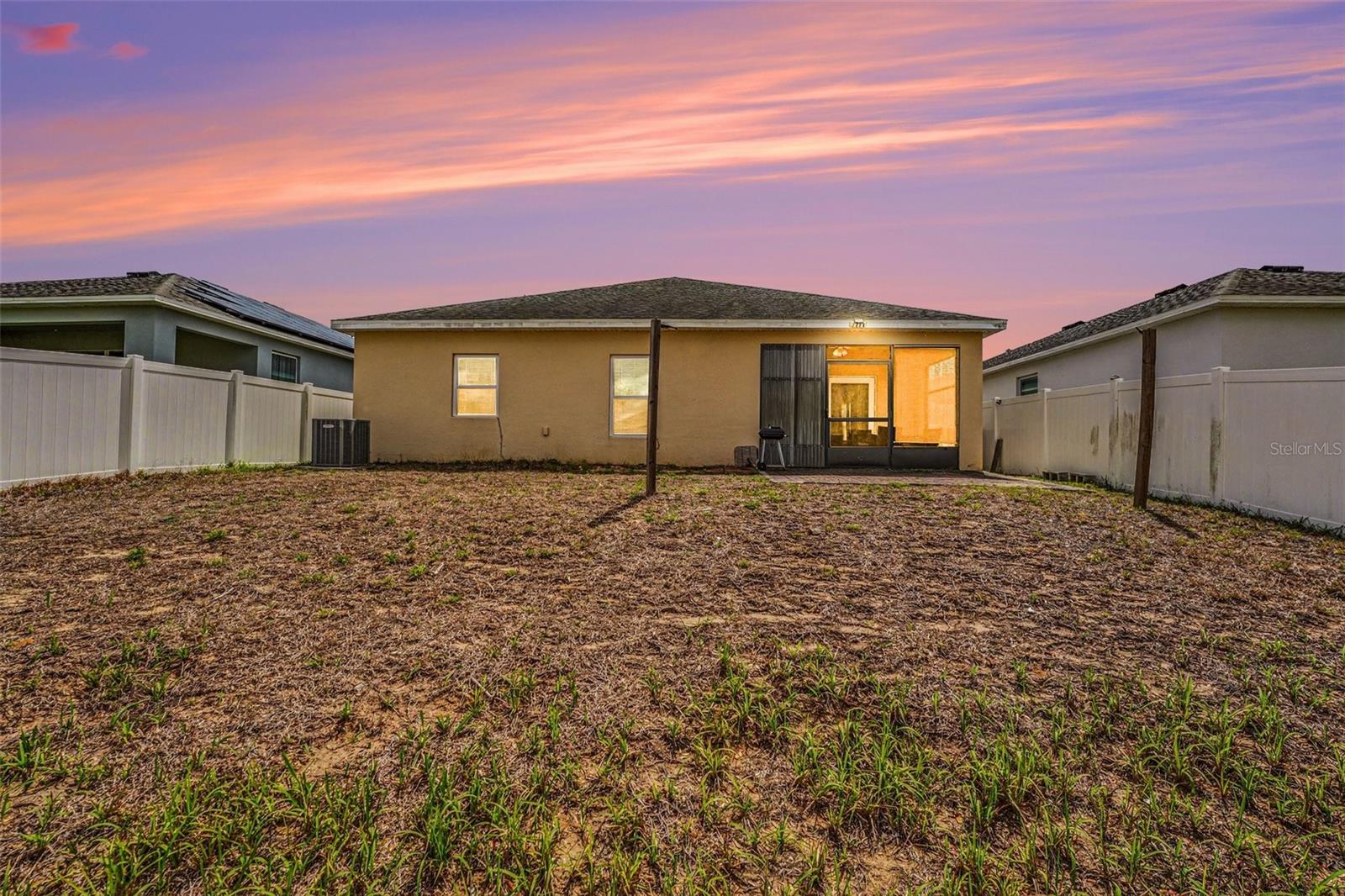 Image 29 of 34 For 815 Montgomery Way