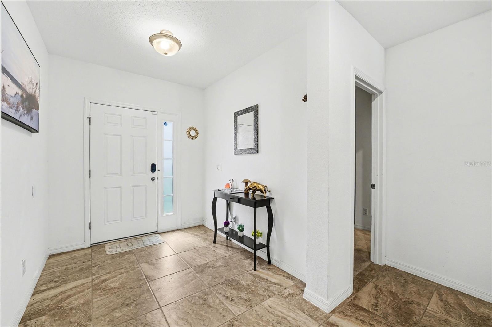 Image 8 of 34 For 815 Montgomery Way