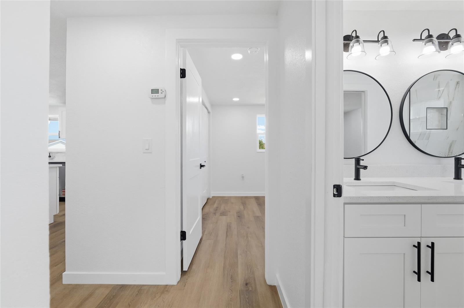 Image 15 of 36 For 6436 Sutherland Avenue