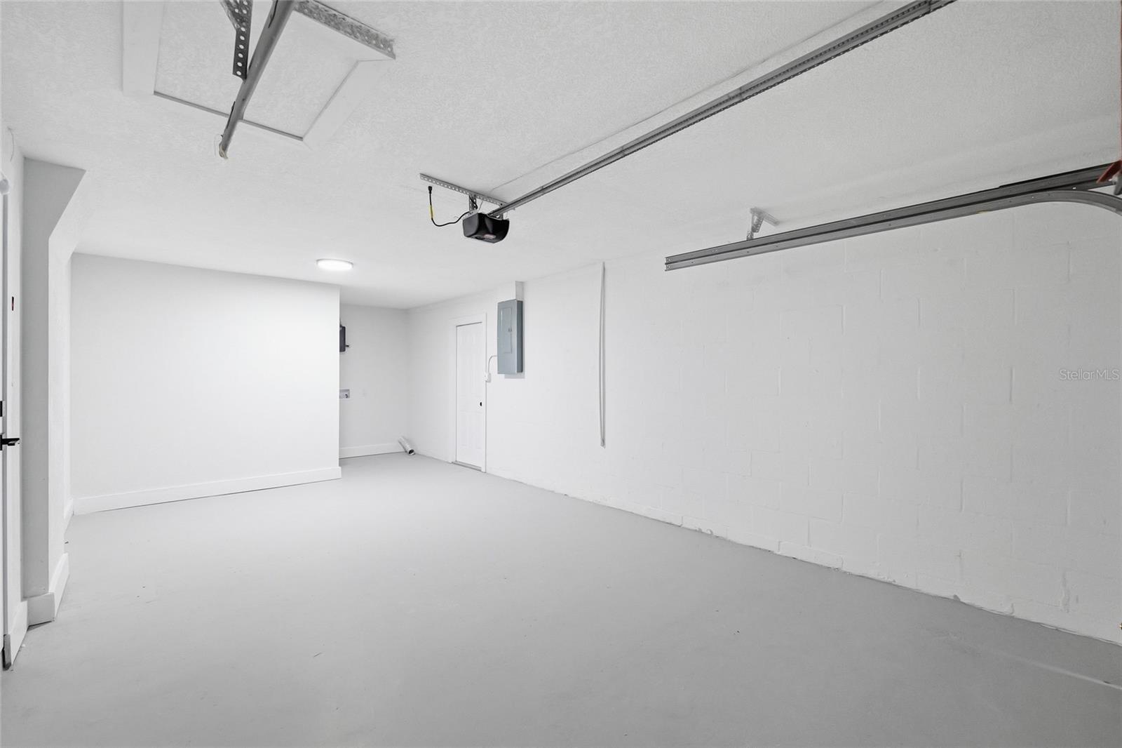 Image 25 of 36 For 6436 Sutherland Avenue