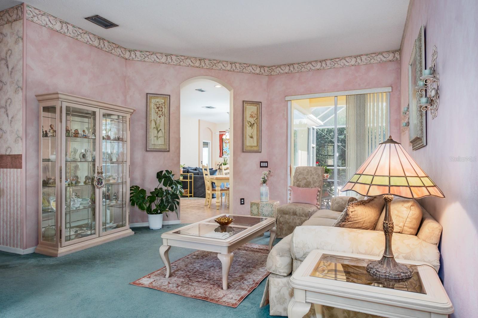 Image 15 of 87 For 465 Knight Drive