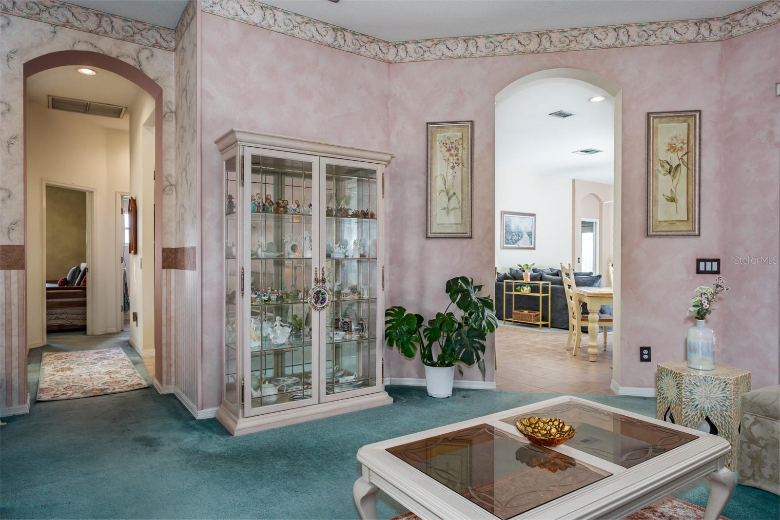 Image 16 of 87 For 465 Knight Drive