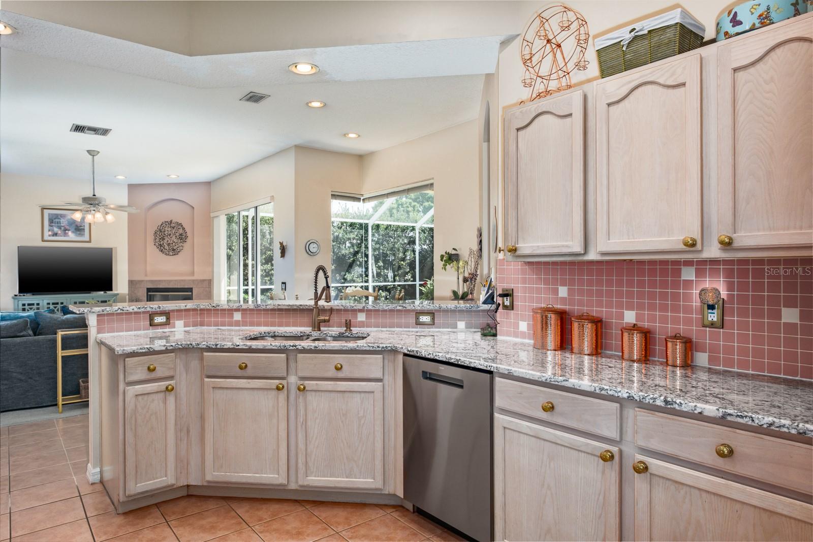 Image 34 of 87 For 465 Knight Drive