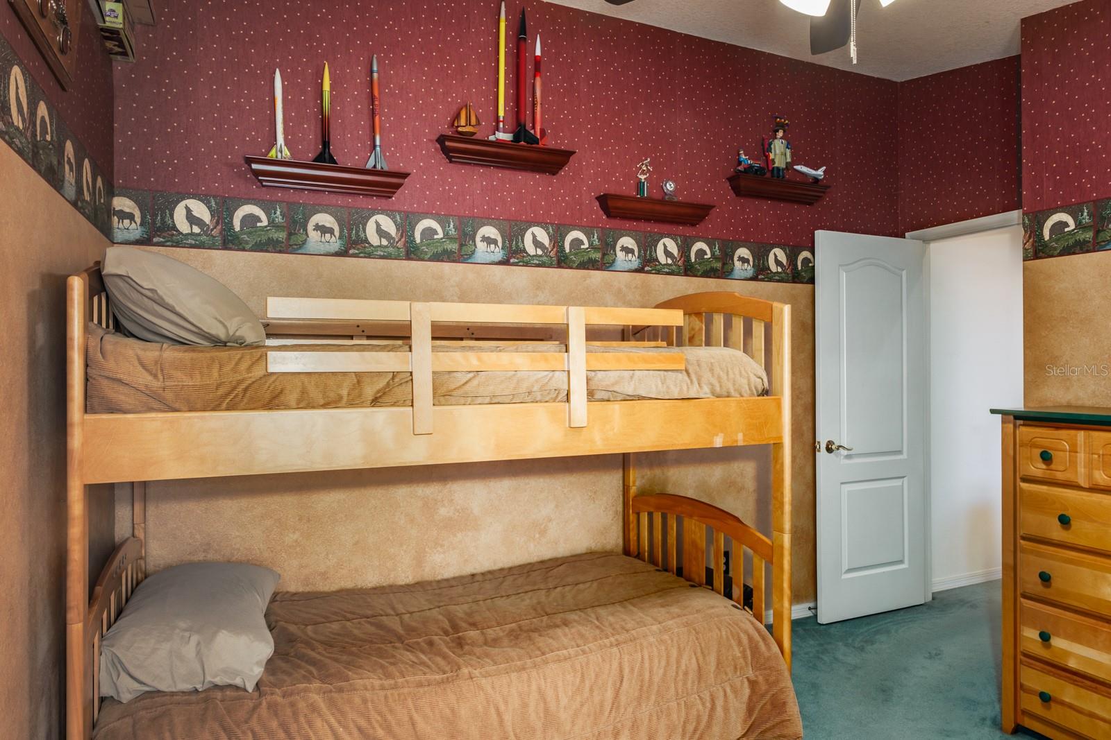 Image 47 of 87 For 465 Knight Drive