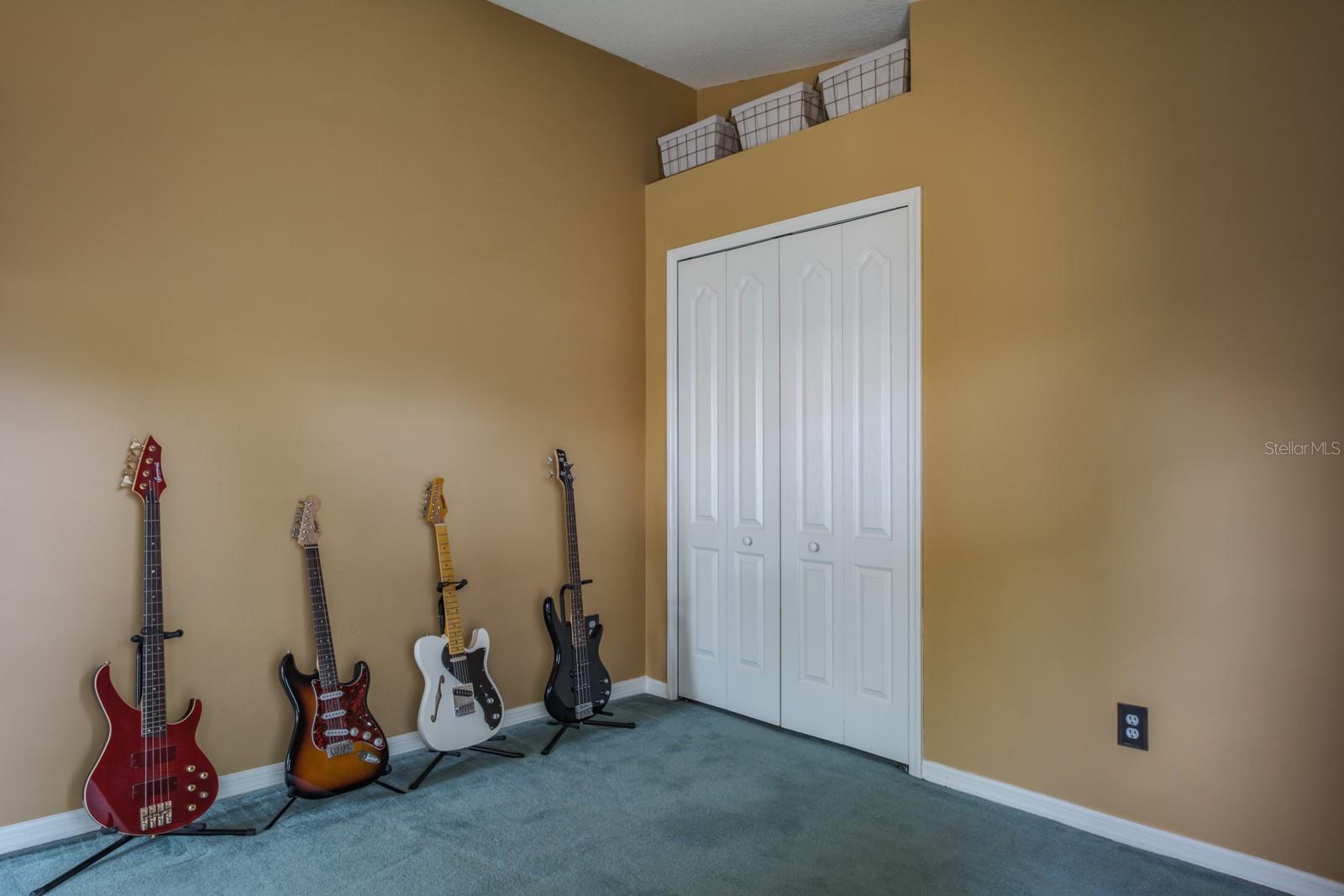 Image 56 of 87 For 465 Knight Drive